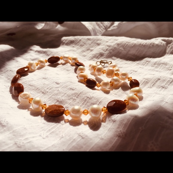 Two lovely goldstone necklaces - one with pearls - Picture 5 of 7